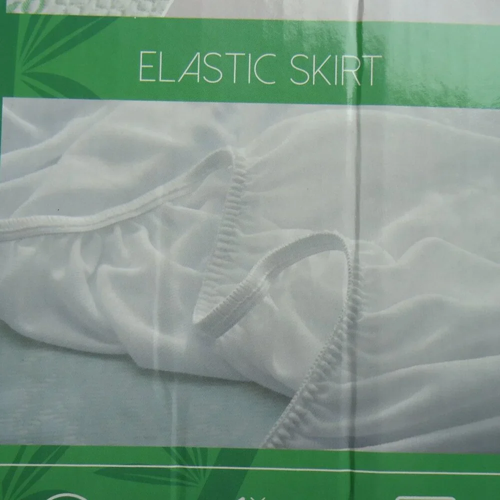 NWOT. GOONIK twin bamboo waterproof mattress protector.